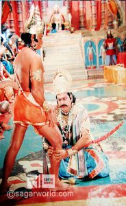 Indrajeet tries to move the leg of AnGad