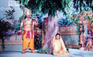 Ravan kidnappes Sita and kept her imprisoned in Ashok vatika